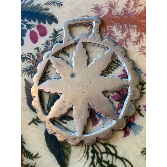 Brass Medallion: Abstract Star Design: Horse Bridle - Picture 2 of 5